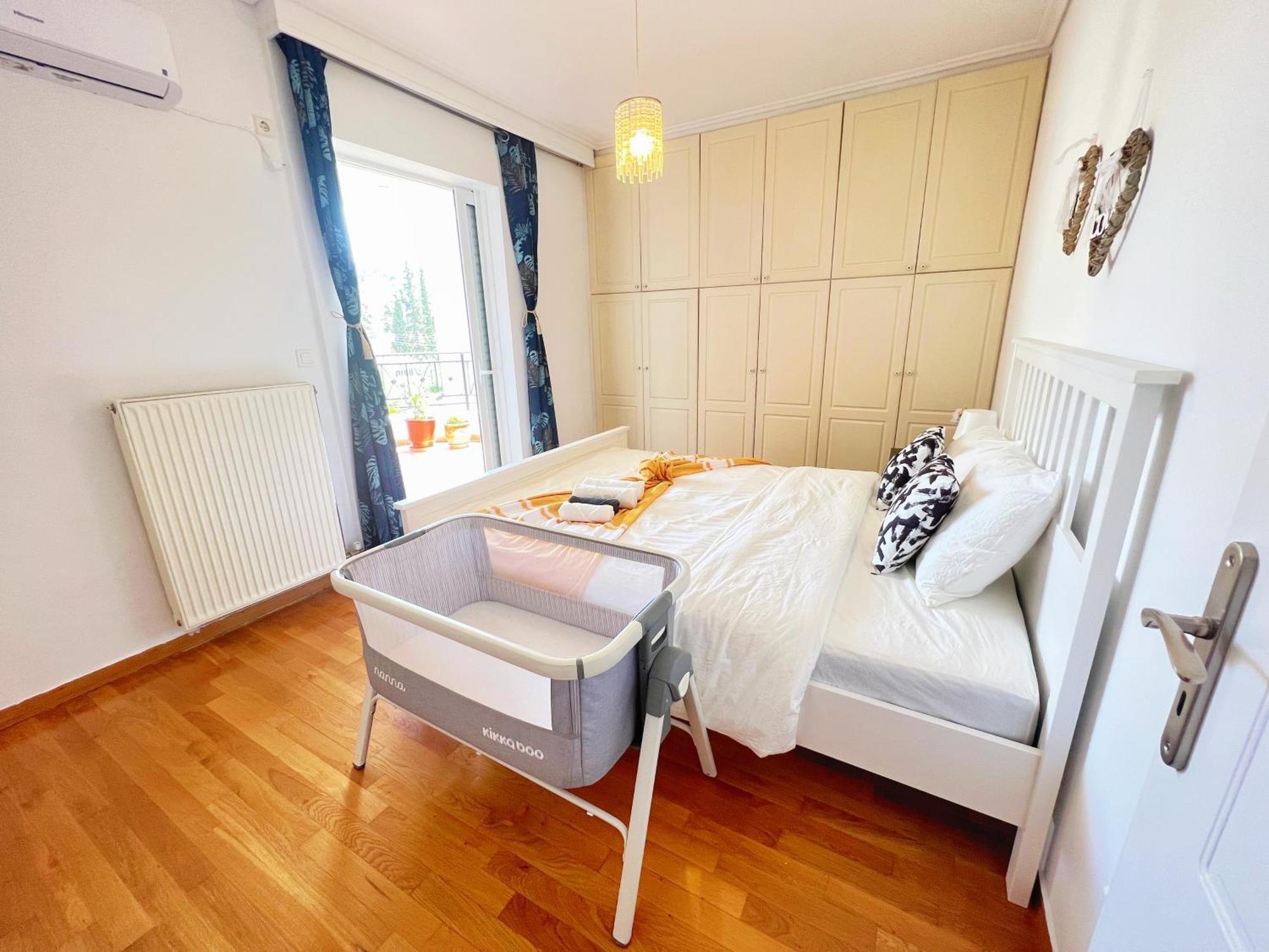 Cozy Fairytal Garden Apartment, Family Friendly, Free Parking, 15 Min To Airport Athen Eksteriør bilde